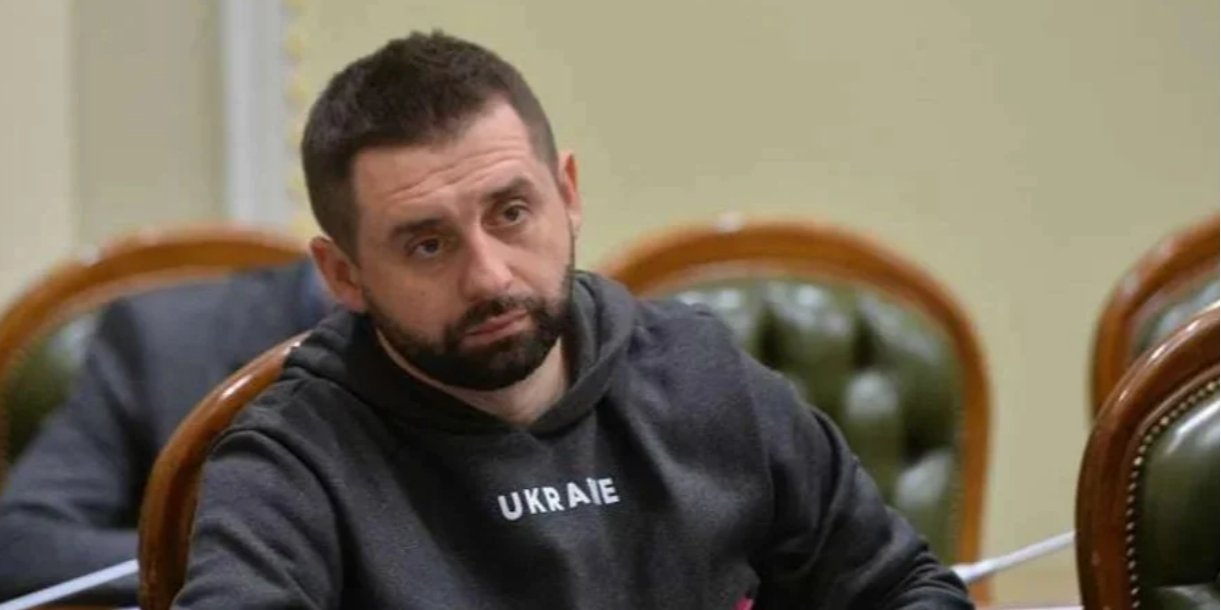 Поскольку денег от ЕС нет. Арахамия и Свириденко будут убеждать Слугу народа выполнить обязательства перед МВФ