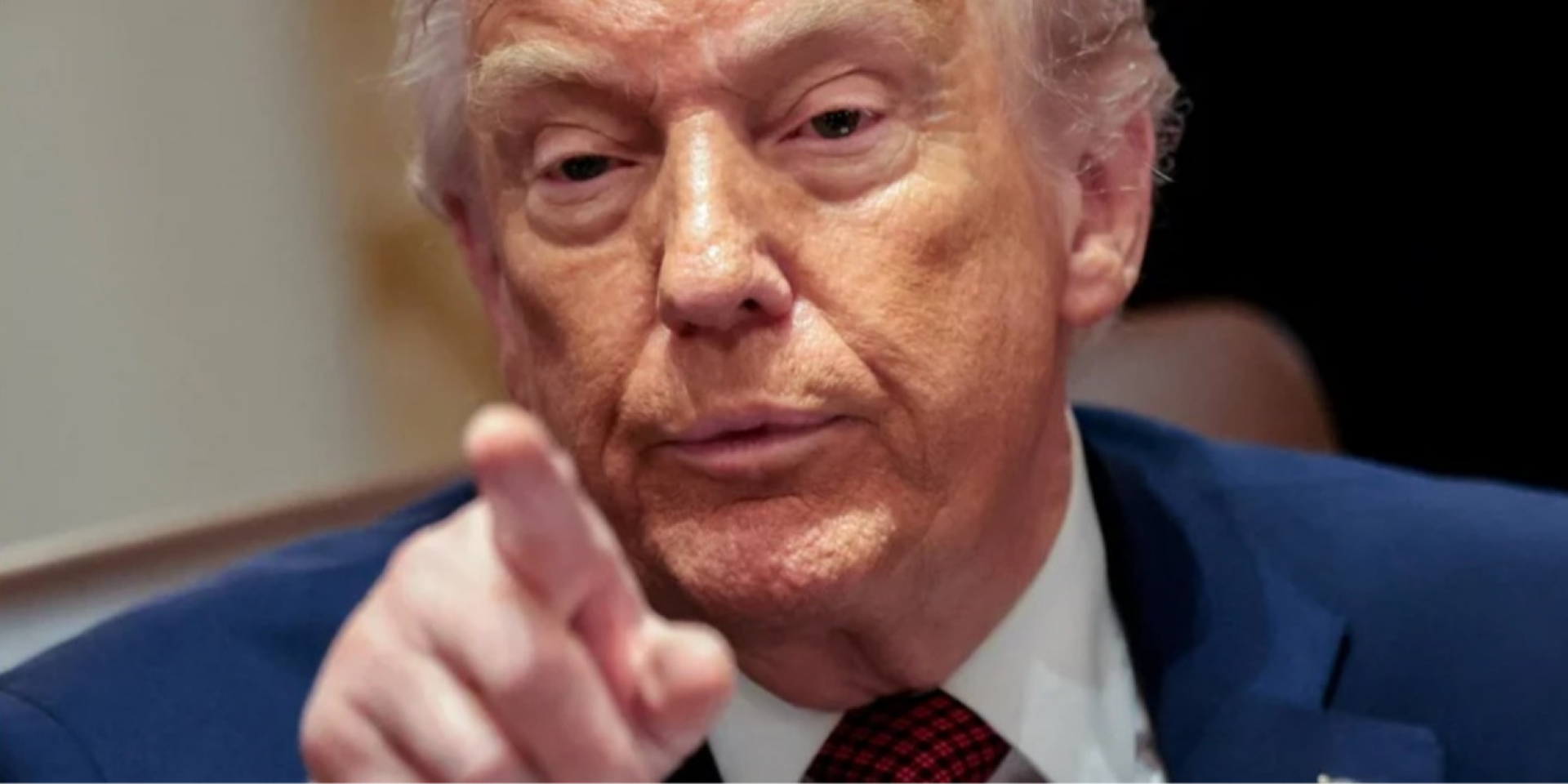 According to Bloomberg, U.S. President Donald Trump intends to once again push for sharp cuts to funding for domestic budget programs (Photo: REUTERS/Jonathan Ernst)