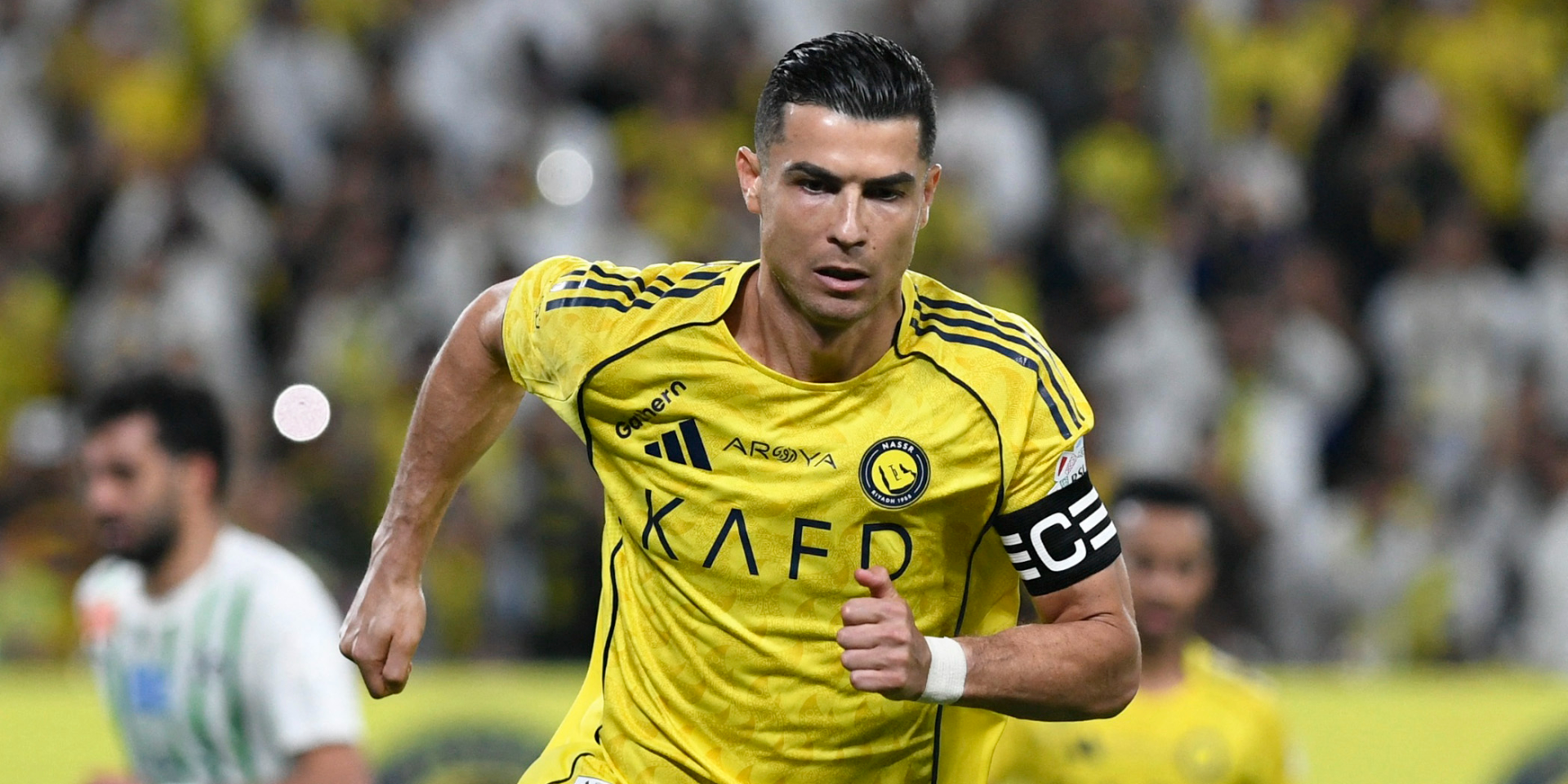 Роналду помог Аль-Насру разгромить соперника и приблизился к 1000 голов — видео