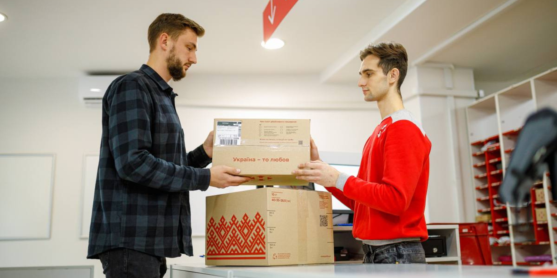 С 13 апреля. Нова пошта повышает тарифы на свои услуги — что подорожает, сравнение с предыдущими расценками