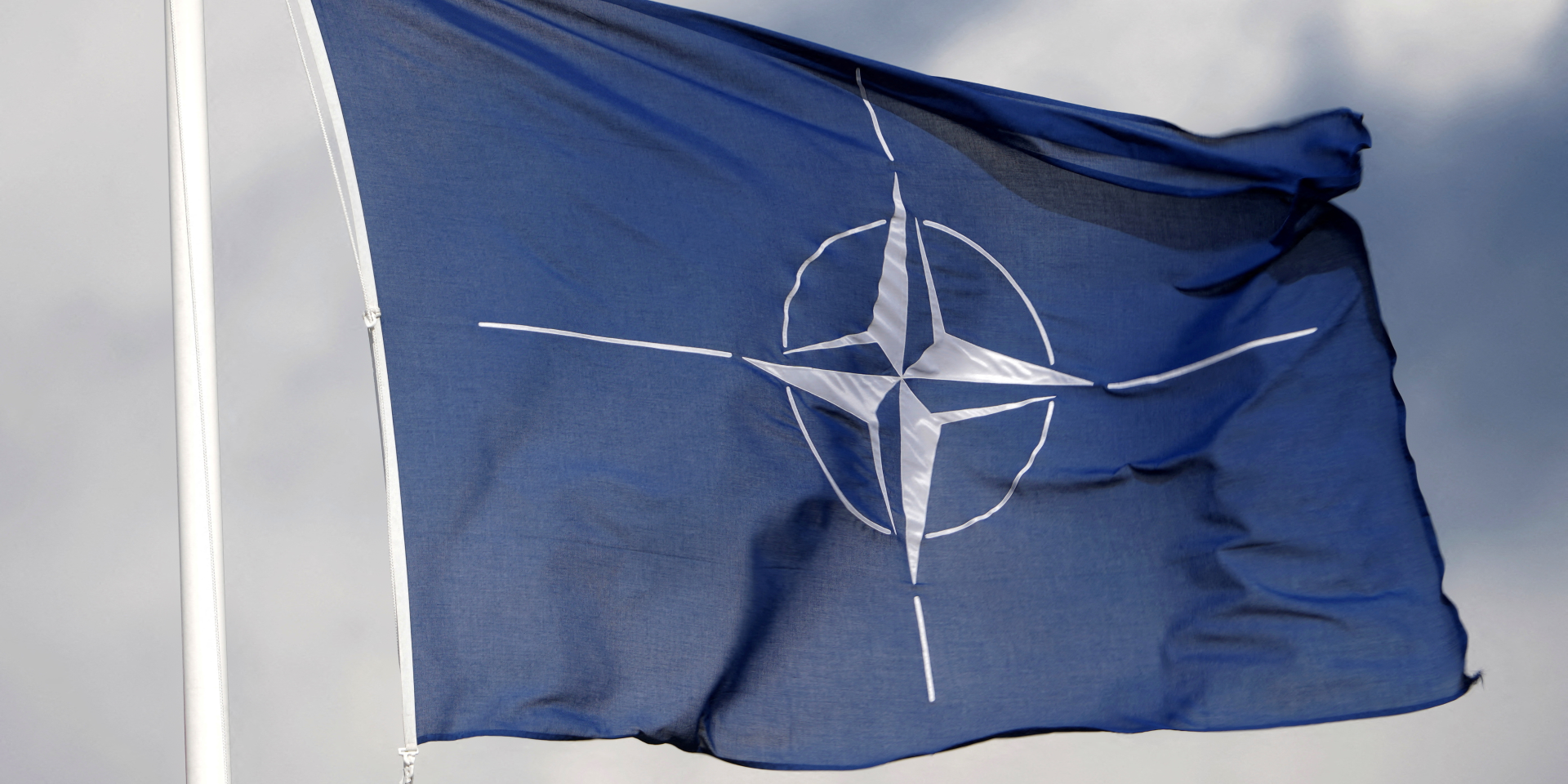 «Североамериканский Альянс». Газета The New York Times в заголовке статьи неправильно написала полное название НАТО