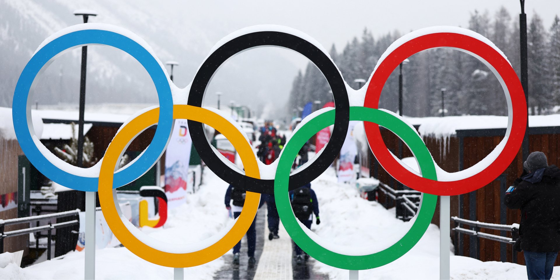 Олімпійські кільця в Італії (Фото: REUTERS/Lisi Niesner)