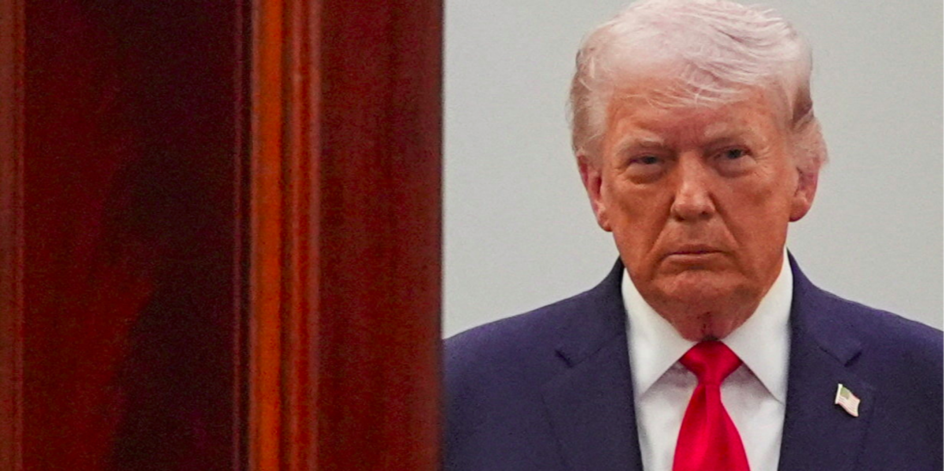 «48 часов до того, как на них обрушится ад». Трамп требует от Ирана заключить сделку или открыть Ормузский пролив