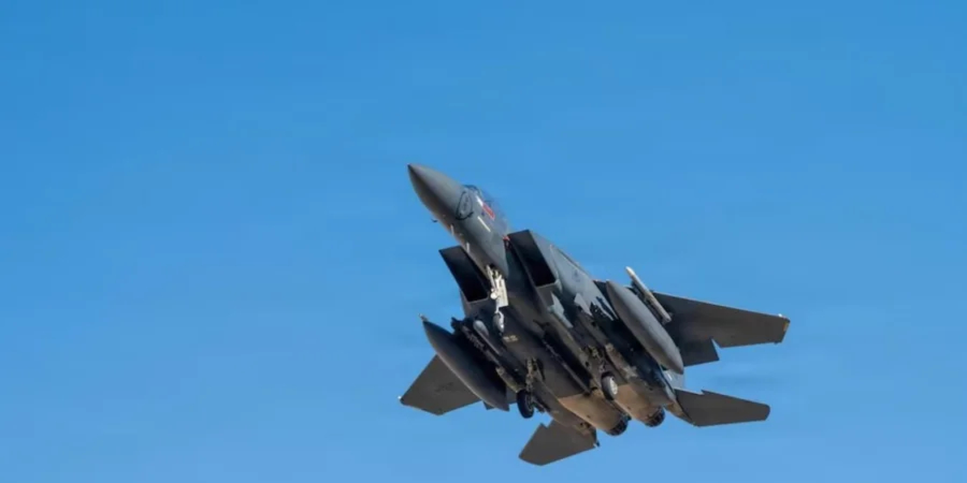 США спасли второго пилота сбитого над Ираном F-15