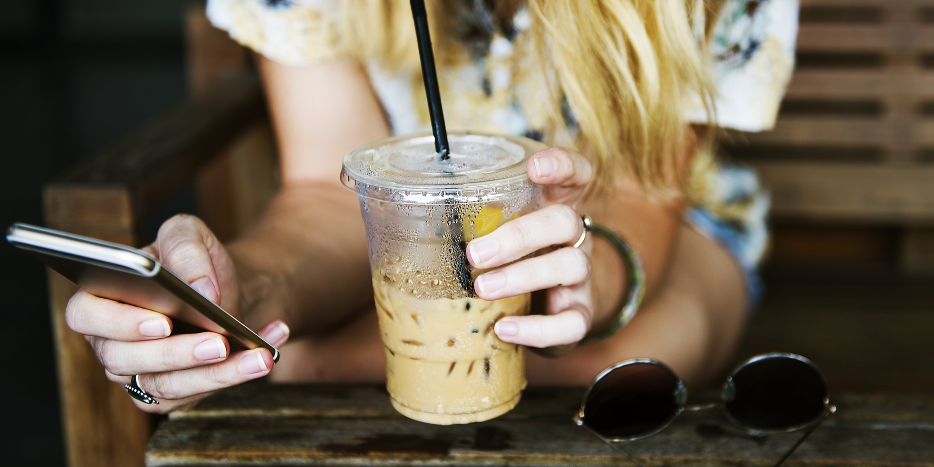 «Это время насрало». Одрукивка в заметке случайно запустила серию мемов в Threads