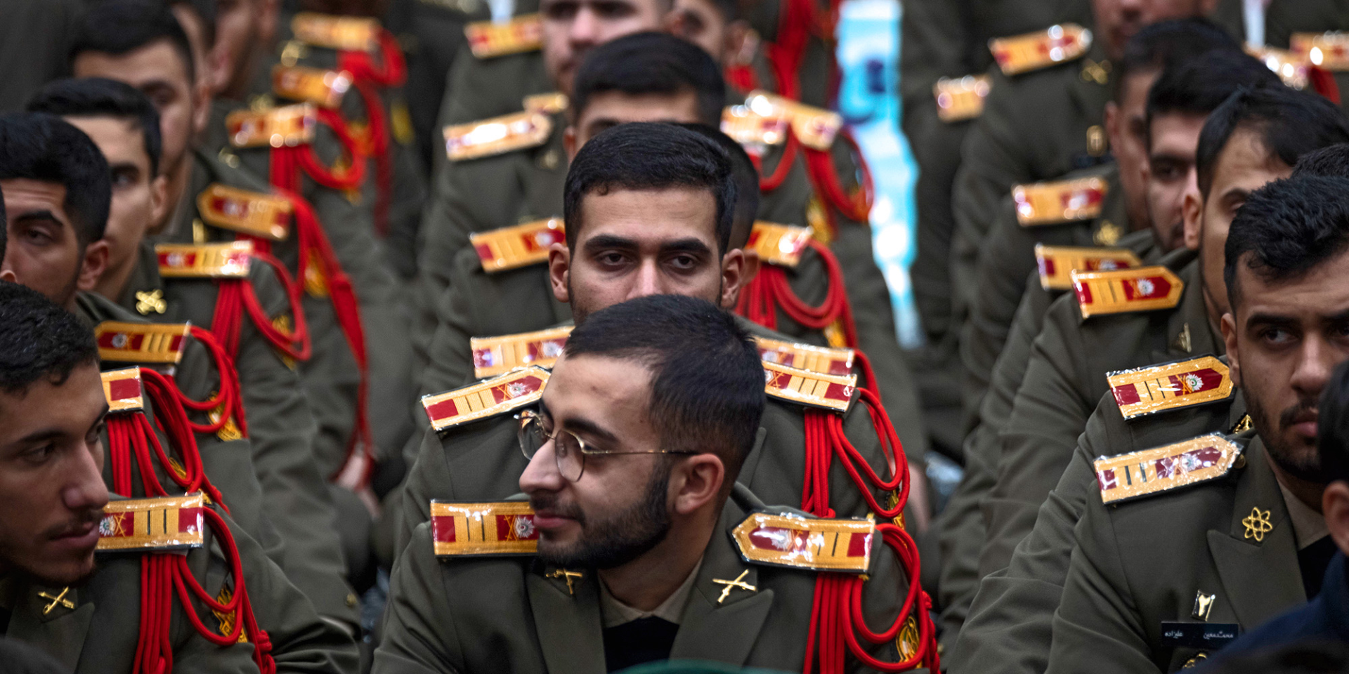 «Психологически тренированные и фанатичные». Путешественник Сурин, который лично встречался с офицерами КСИР в Иране, поделился с NV впечатлениями