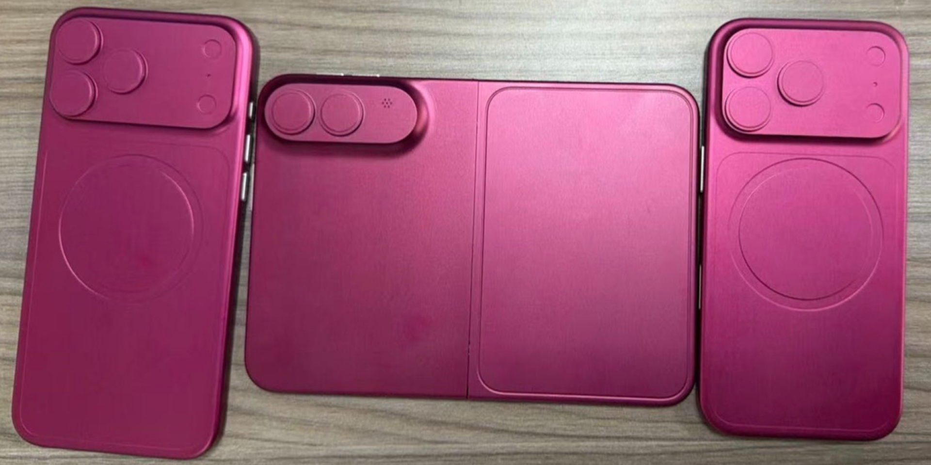 MagSafe не везде. Инсайдер показал макеты iPhone 18 Pro и первого складного iPhone