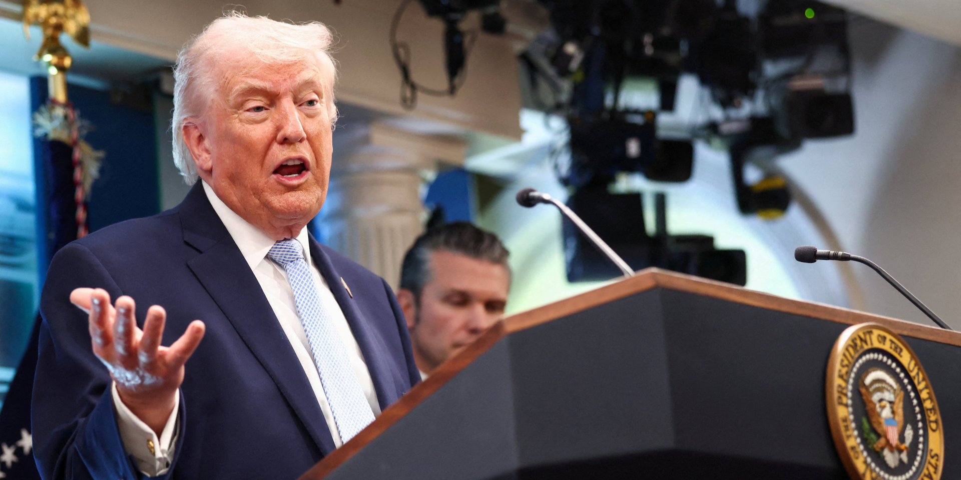 Representatives of the U.S. Democratic Party are calling for the impeachment or removal of Donald Trump (Photo: REUTERS/Kevin Lamarque)