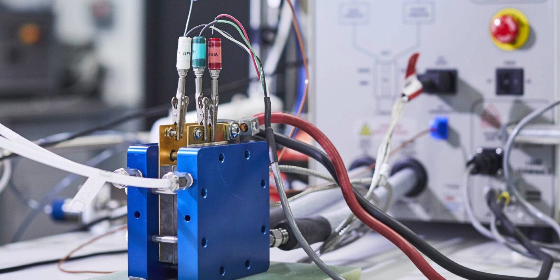 Прорыв в водородной энергетике. Новая конструкция топливных элементов увеличивает мощность на 75%