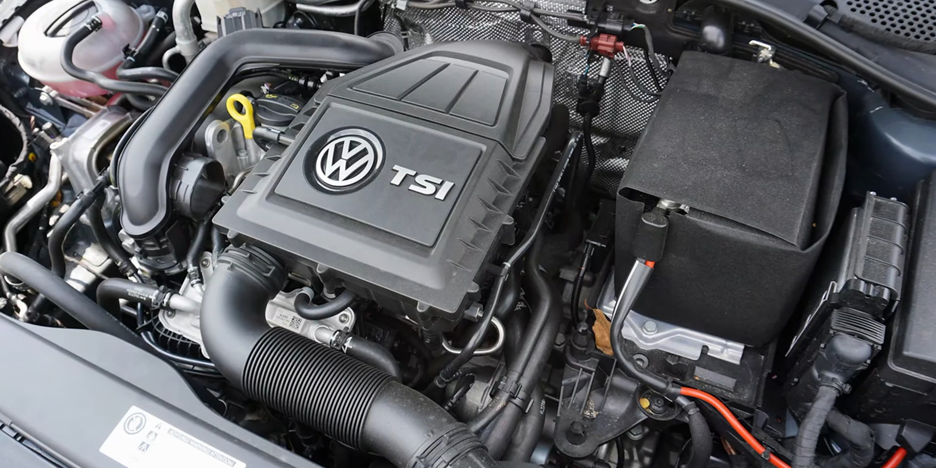 Volkswagen збереже двигун 1.0 TSI для європейського ринку (Фото: Dmitry Sapko/YouTube)
