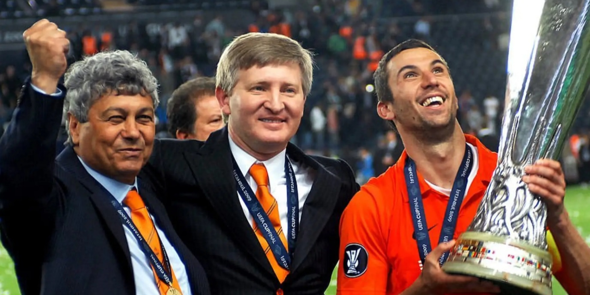 После прощания с Луческу. Ахметов впервые за почти 12 лет посетил матч Шахтера — фото