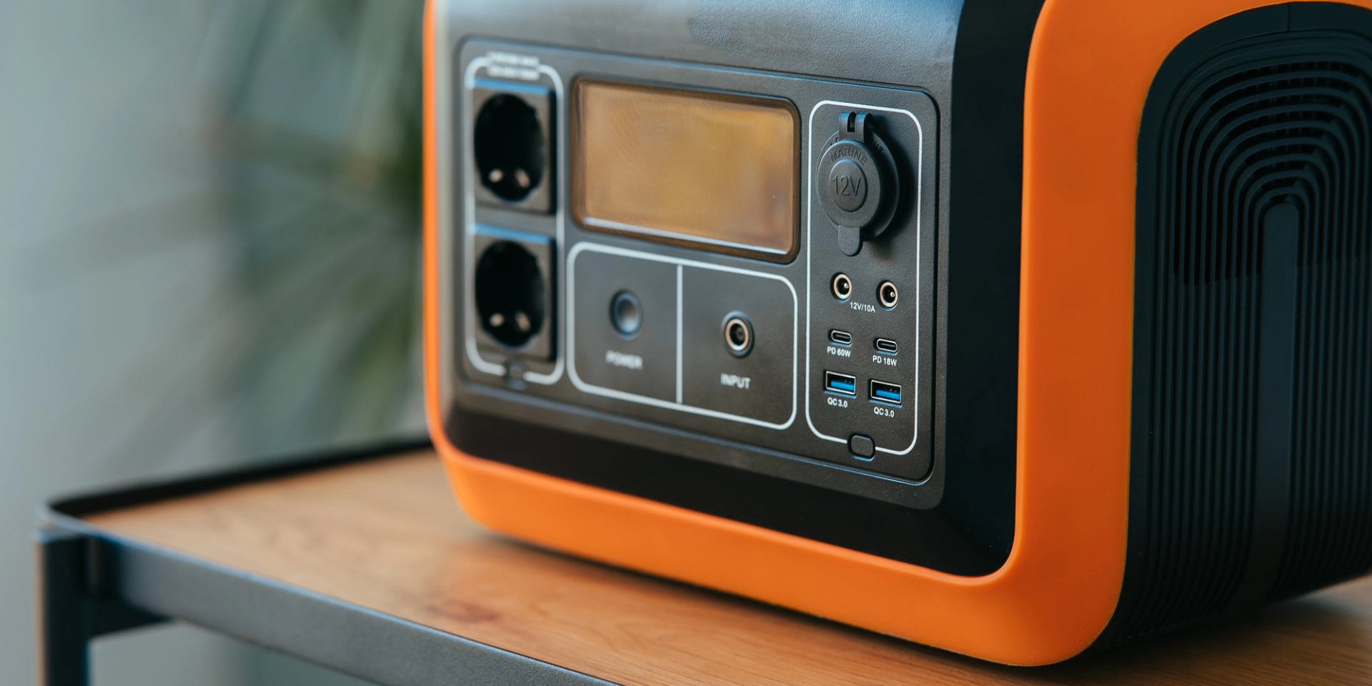 Лучше запастись заранее. ТОП-3 зарядных станций не дороже 30 тысяч гривен в 2026 году