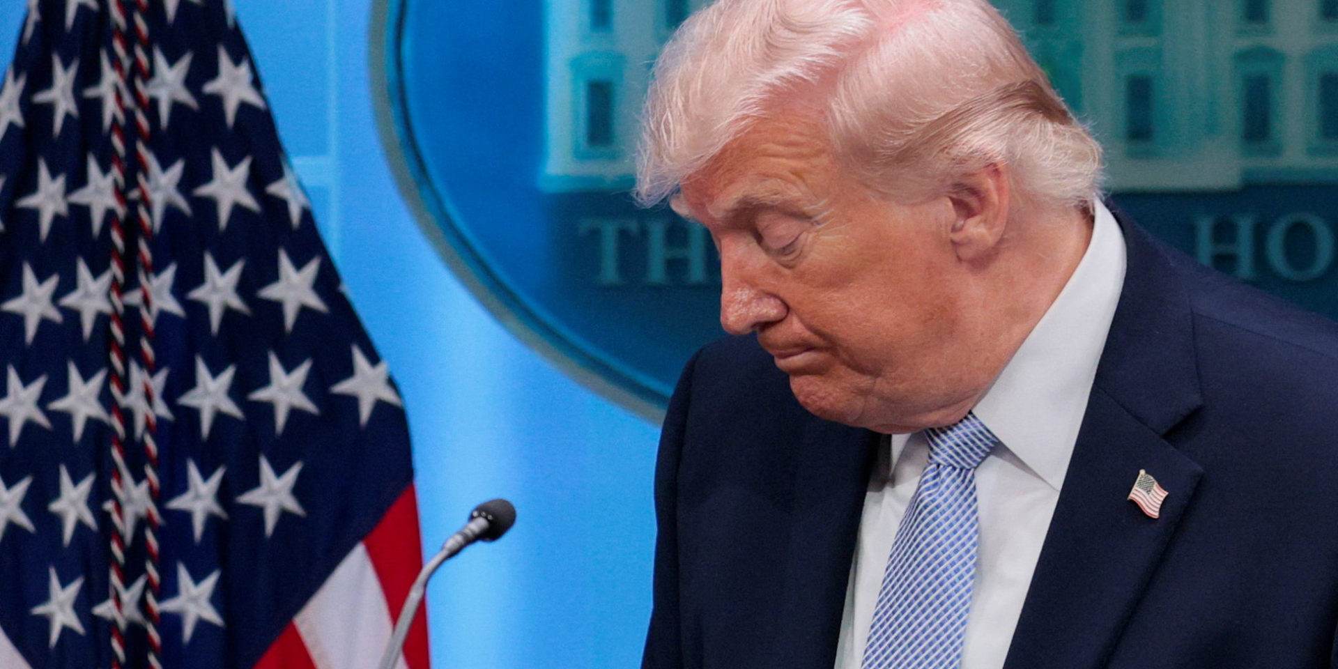 «Пора в дом престарелых». Трамп набросился на ведущих, критикующих его за войну против Ирана