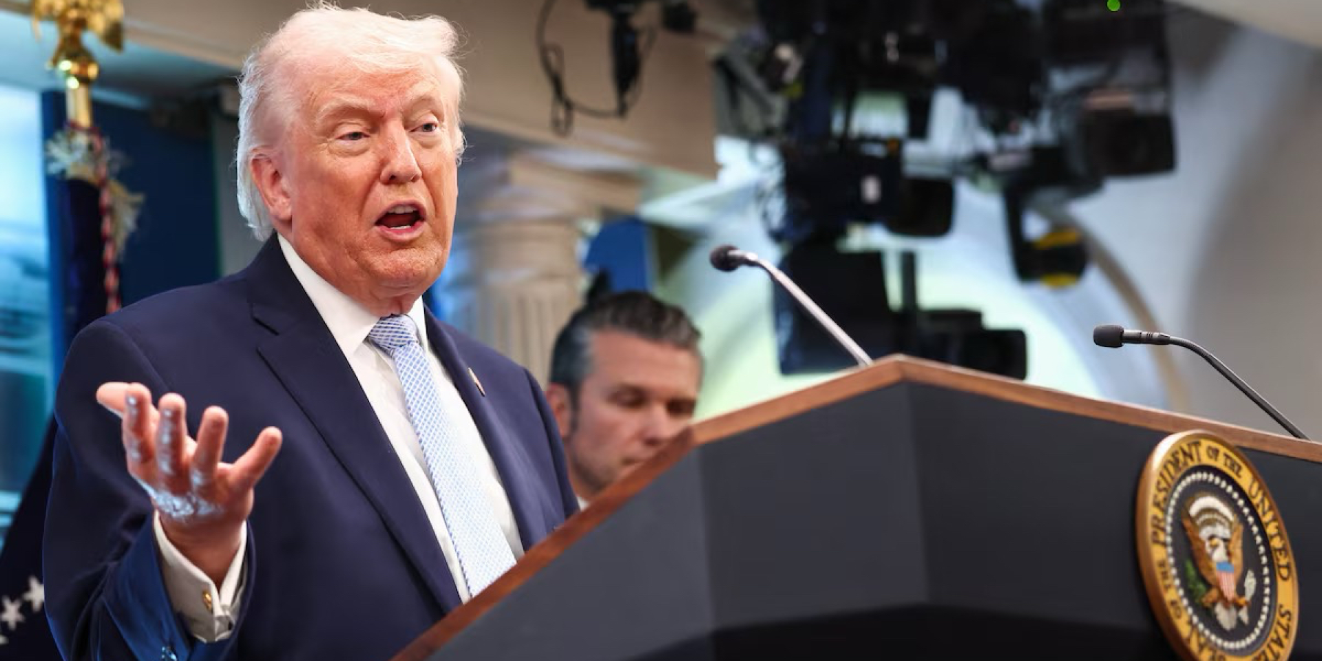 «Мы не так договаривались». Трамп заявил, что Иран нарушил соглашение по Ормузскому проливу