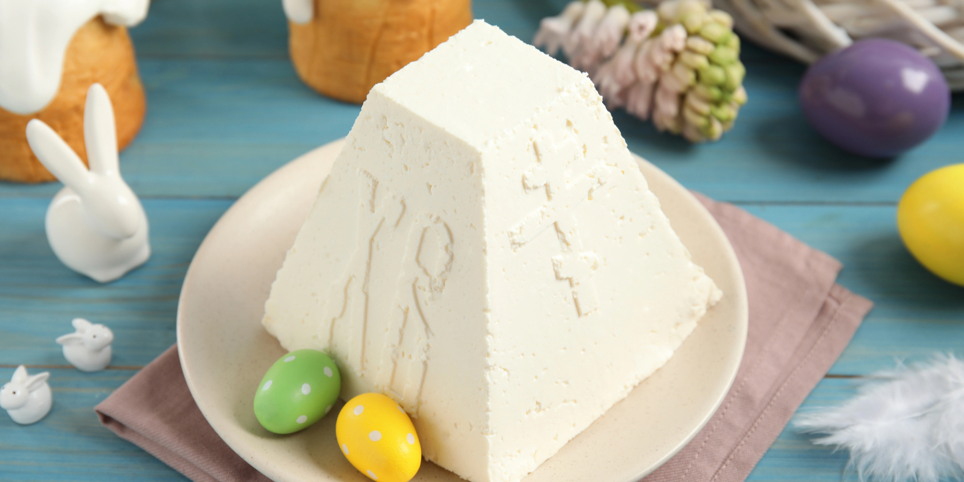 С вареным сгущенным молоком. Как приготовить творожную пасху