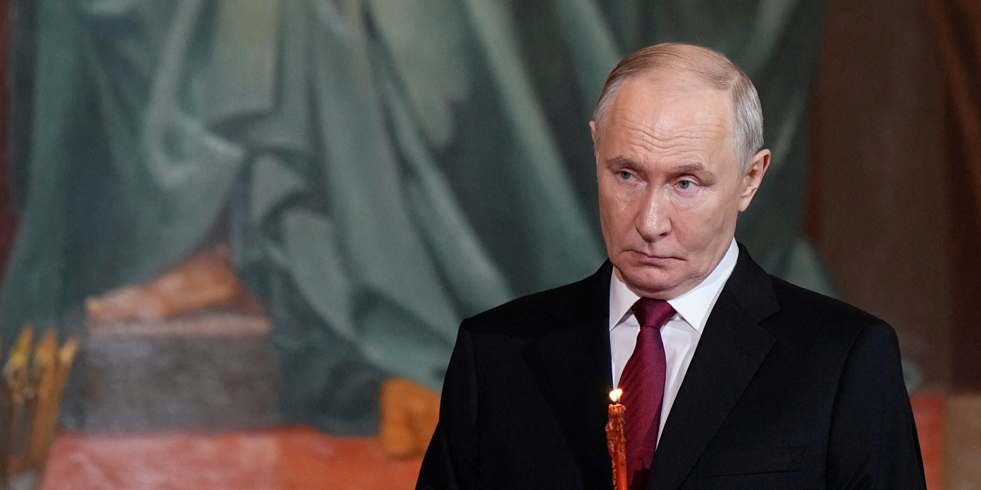 Диктатор Путін в храмі на Великдень у 2026 році (Фото: Alexander Zemlianichenko/Pool via REUTERS)
