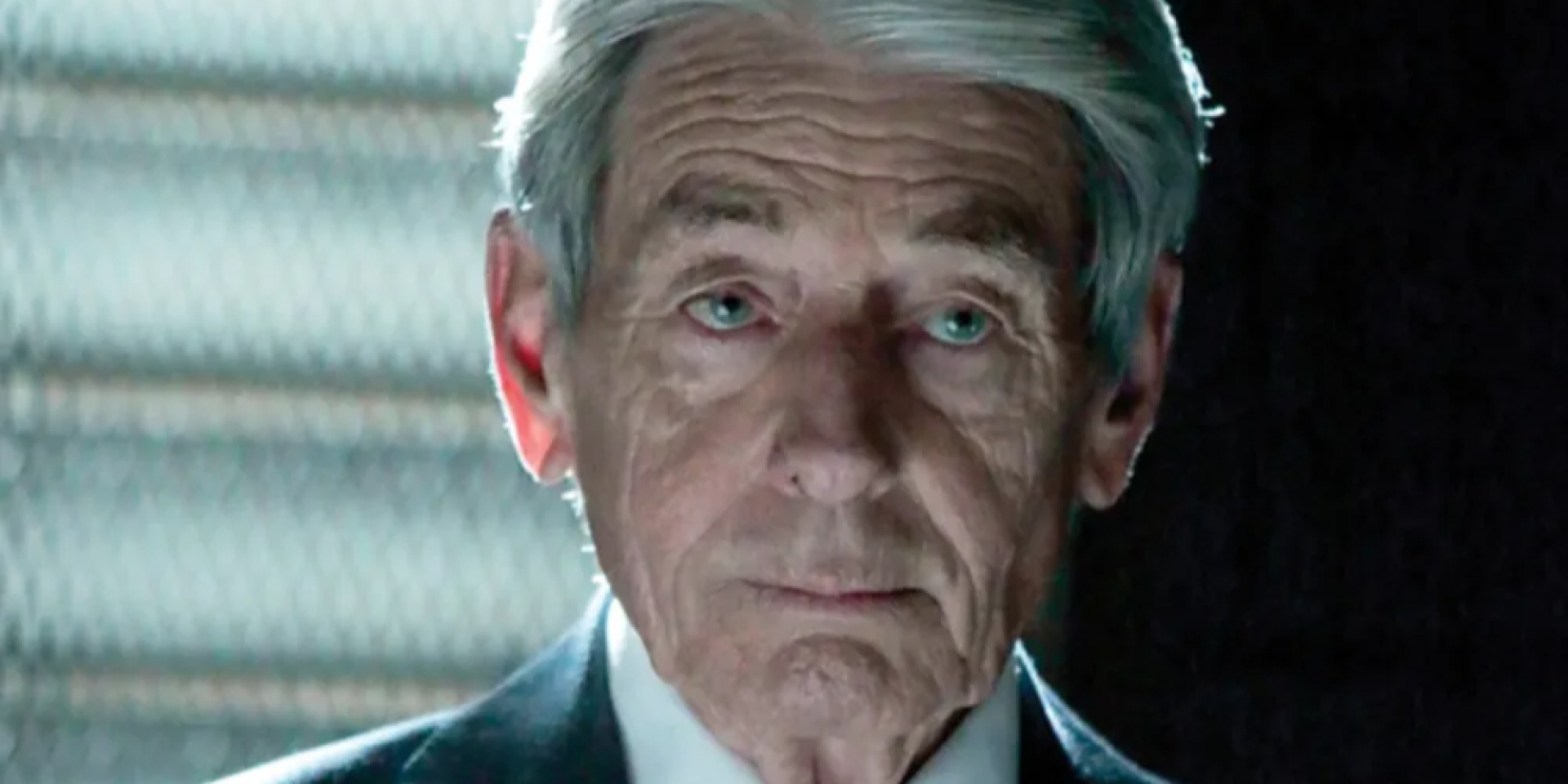 Звезда фильмов о Бэтмене и дядя режиссера Кристофера Нолана. Умер актер Джон Нолан