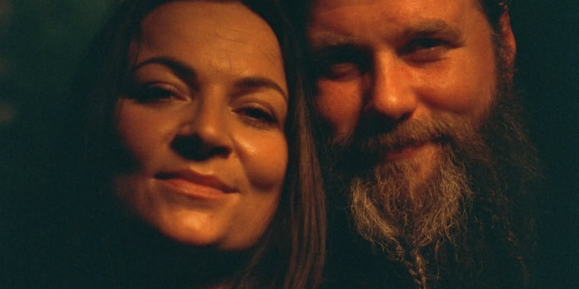 Воссоединились на Пасху. Актер-воин Владимир Ращук поделился фото с бывшей женой Викторией Билан и их шестимесячным сыном