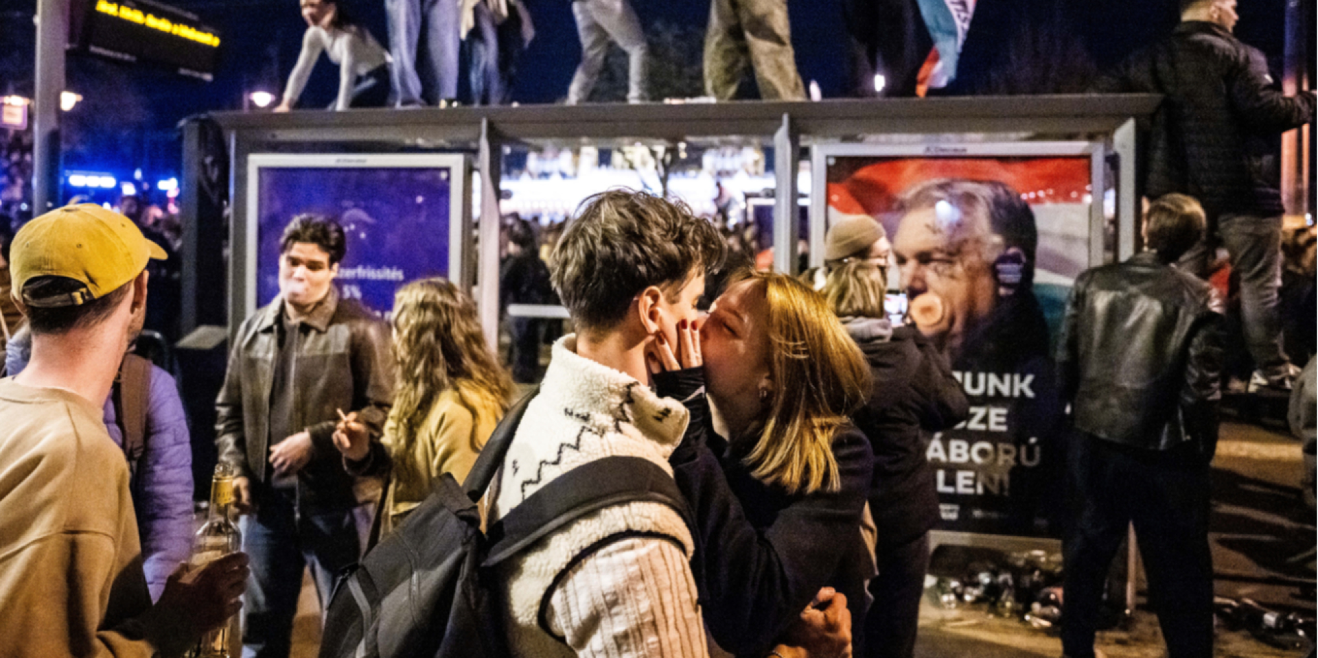 Thousands of people in Budapest celebrate Peter Magyar's victory (Photo: REUTERS/Bernadett Szabo)