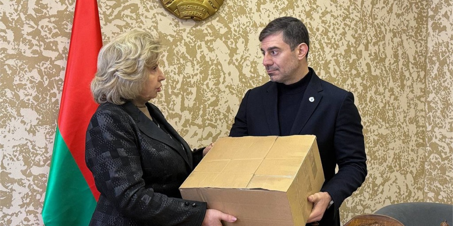 «Передала письма от пленных их семьям». Лубинец встретился с российским омбудсменом Москальковой