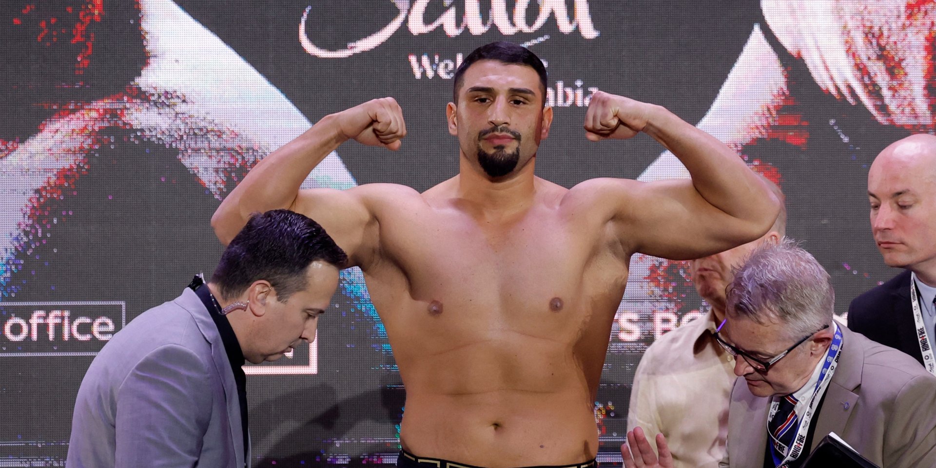 Непобежденный чемпион хочет приехать на следующий бой Усика в Египте