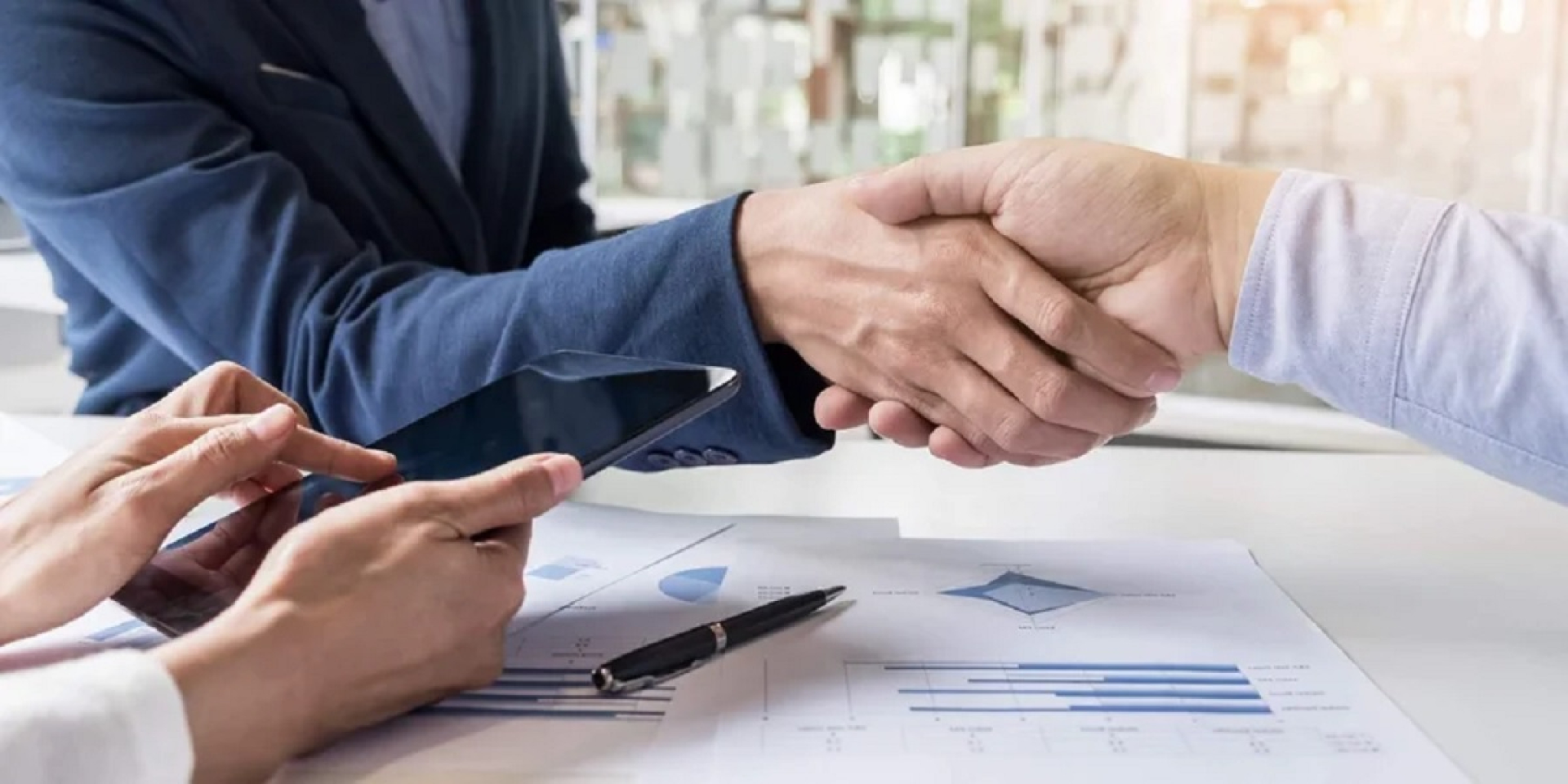 Для восстановления инфраструктуры. В Нацбанке подсчитали, сколько кредитов взял бизнес на энергетические проекты