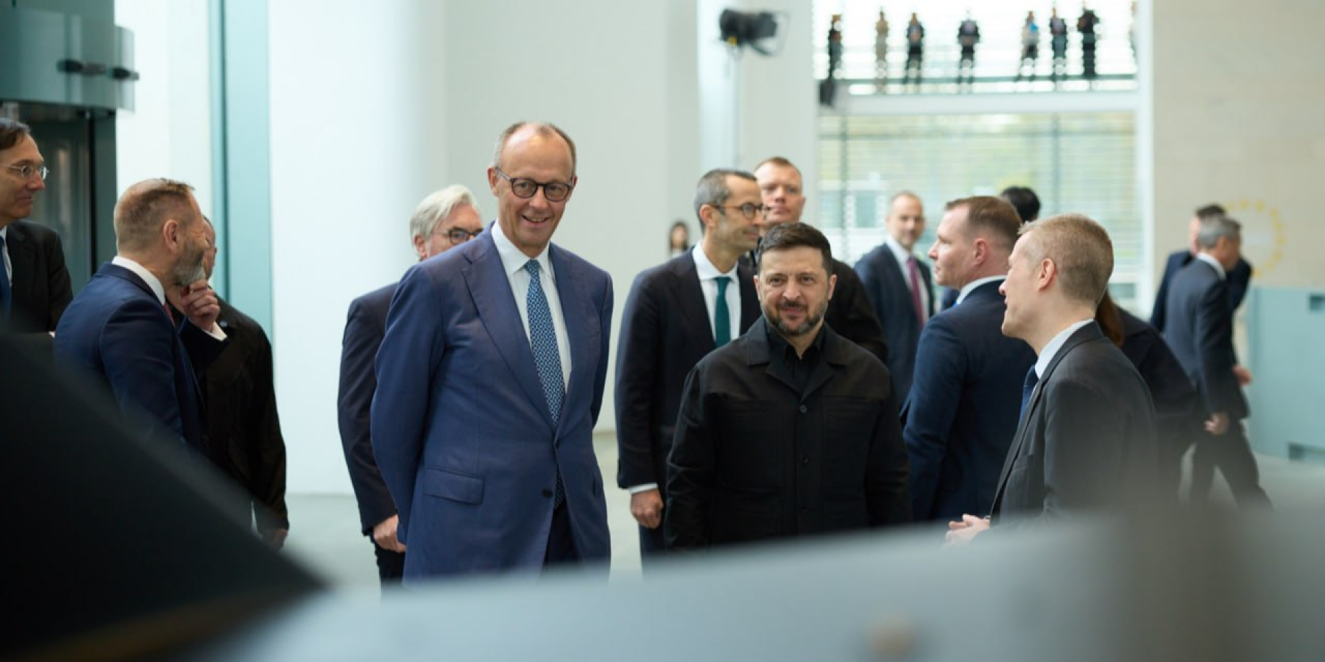 Мерцу и Зеленскому показали семь видов дронов, произведенных на совместных украинско-немецких предприятиях — фото