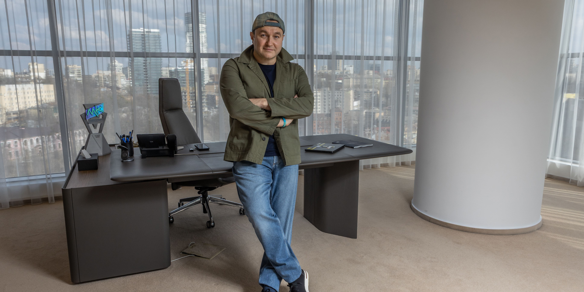 Максим Криппа объединяет все бизнес-активы в один холдинг — что туда входит и как он называется