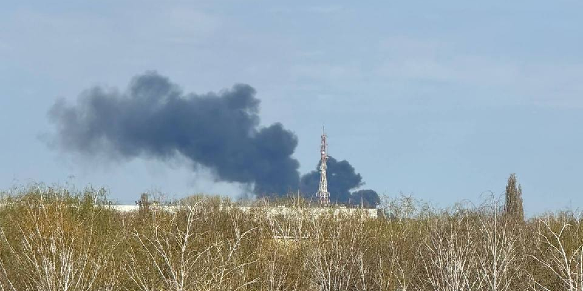 Центр химической промышленности РФ: Стерлитамак в Башкортостане атаковали дроны, есть попадания в предприятие — видео