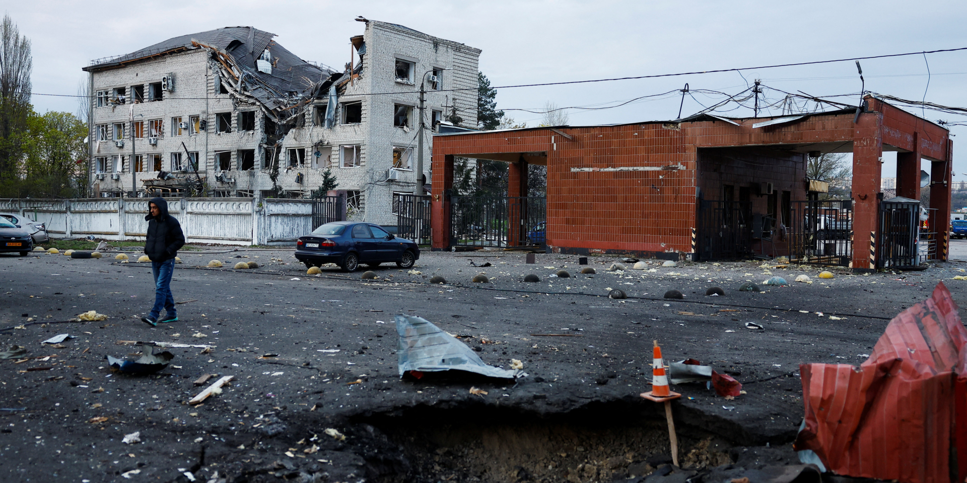 Среди погибших — 12-летний мальчик: количество пострадавших в Киеве в результате обстрела РФ возросло до 45 человек