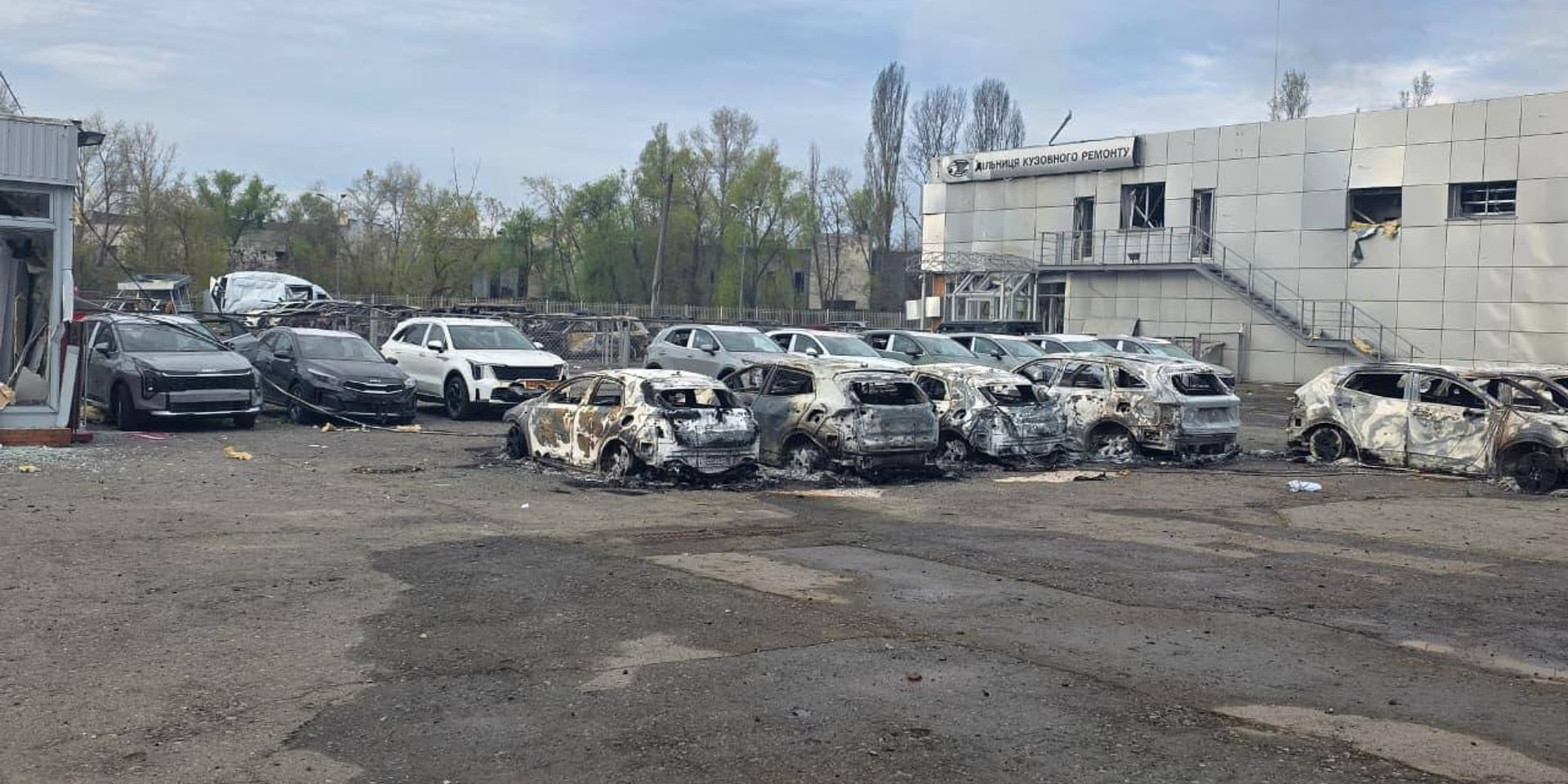 Сгорело 60 авто, есть погибшие. Во время сегодняшнего удара по Киеву пострадало предприятие Укравто Групп