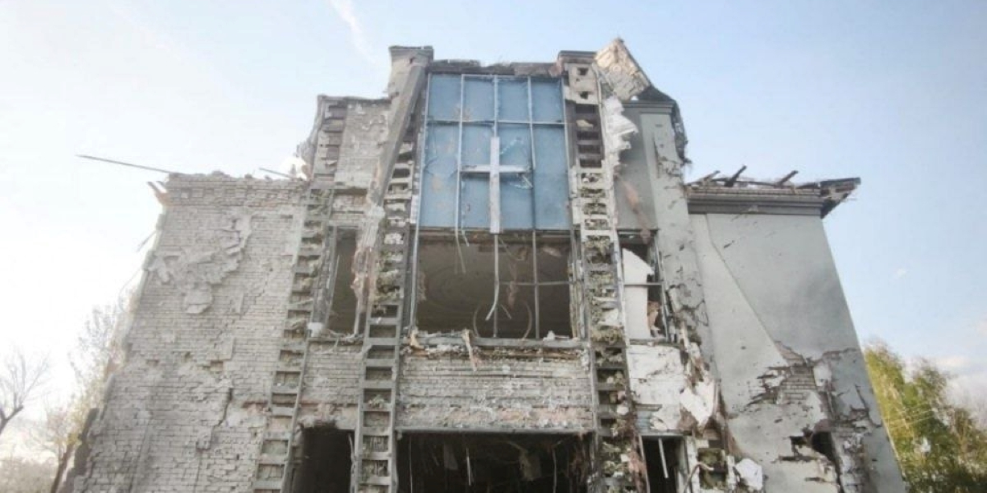 Россияне атаковали Запорожье: есть погибший и пострадавшие, КАБ ударил по церкви с людьми