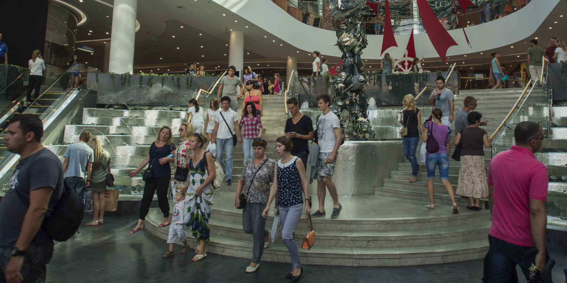 «Осторожное, но постепенное восстановление». Какие сети выйдут в Киев в этом году и кто готов развиваться — основные тренды