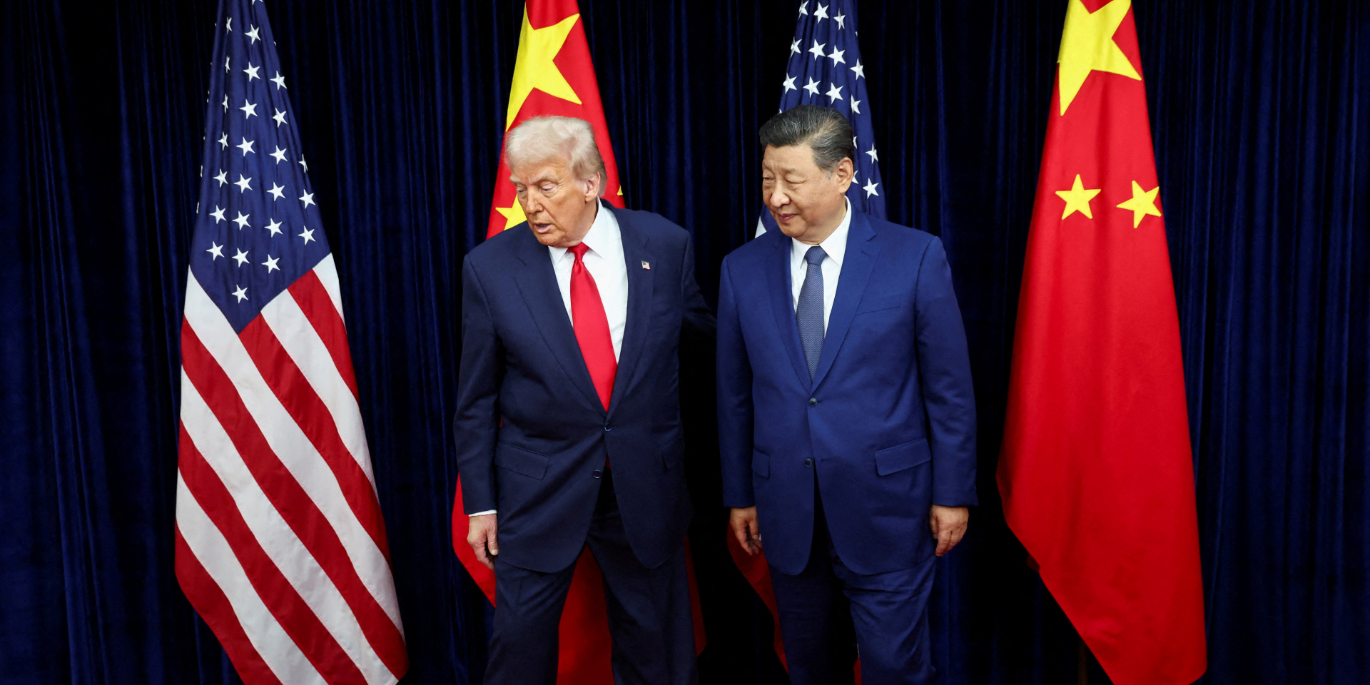 «Трамп в очередной раз издевается над Си». Как президент США готовится к визиту в Пекин и почему Путин поедет туда следующим — интервью с Харитоновым