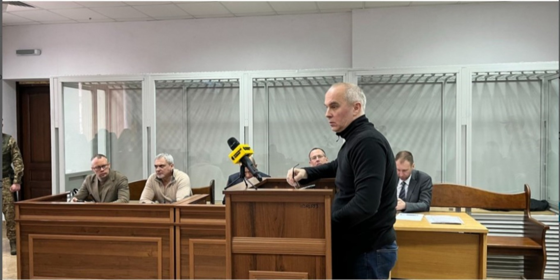 Суд освободил Шуфрича из-под стражи и отправил под домашний арест