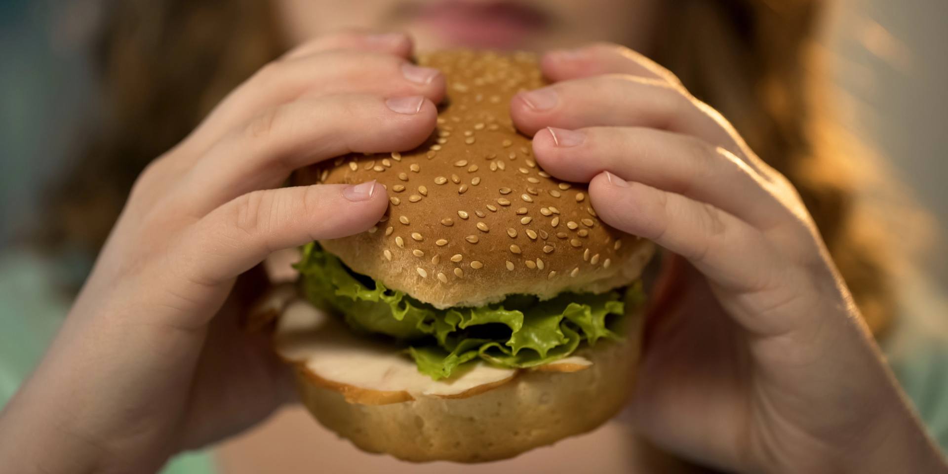 Есть бургеры и худеть. Это реально, но результат вас разочарует — и вот почему