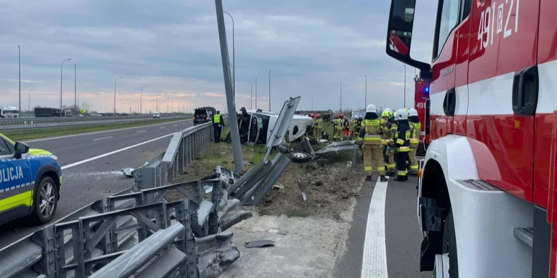 В МИД подтвердили, что в Польше перевернулся микроавтобус с украинцами