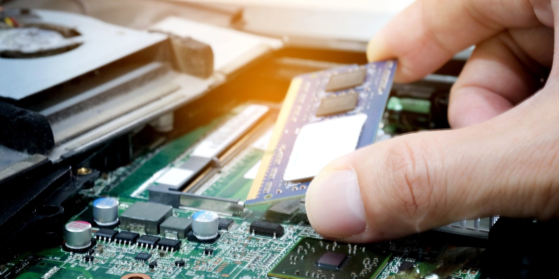 Без американских чипов. Китай запустил крупнейший ИИ-научный кластер