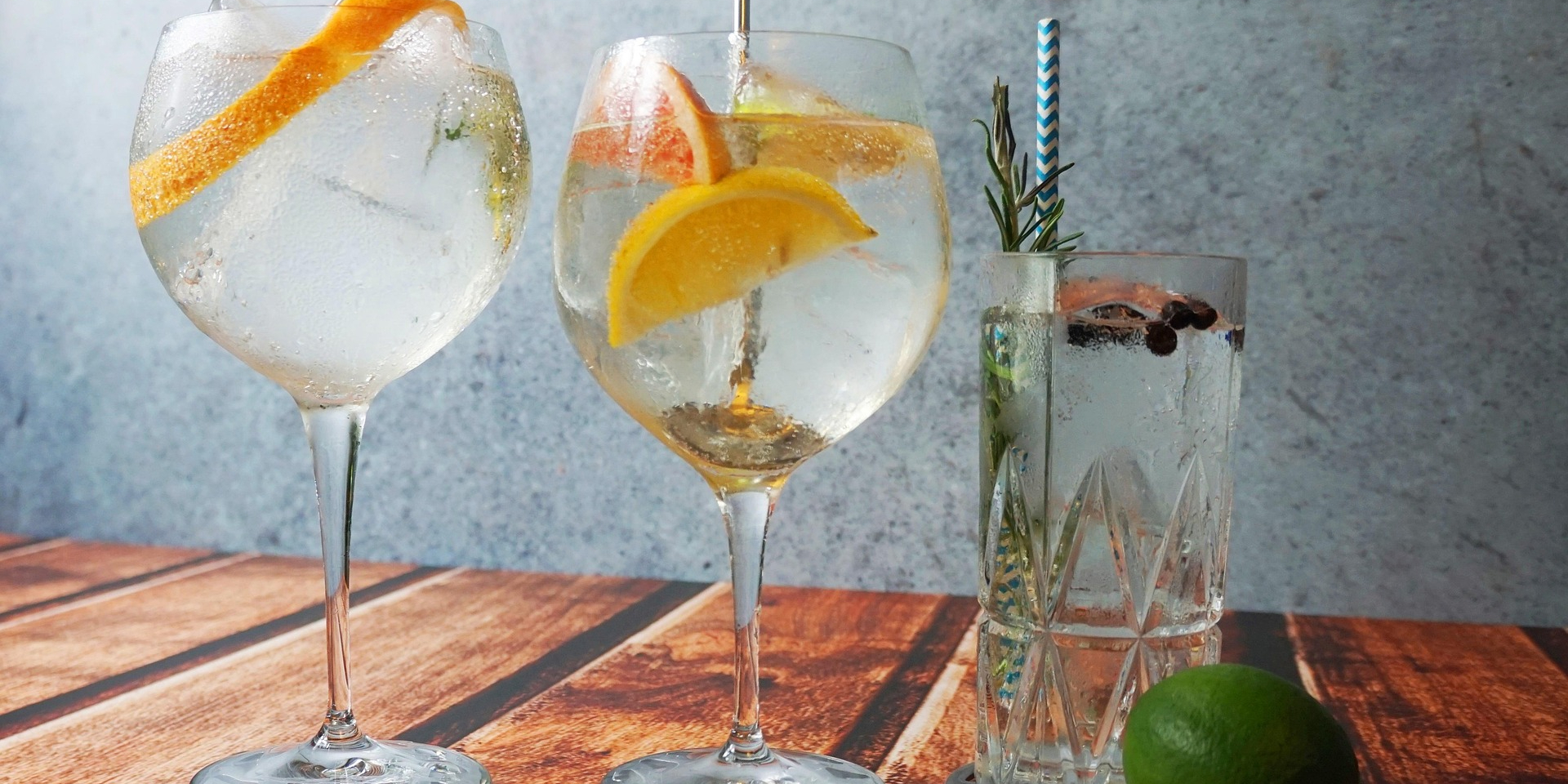 Для коктейлей и не только: лучшие джины 2026 года по версии экспертов