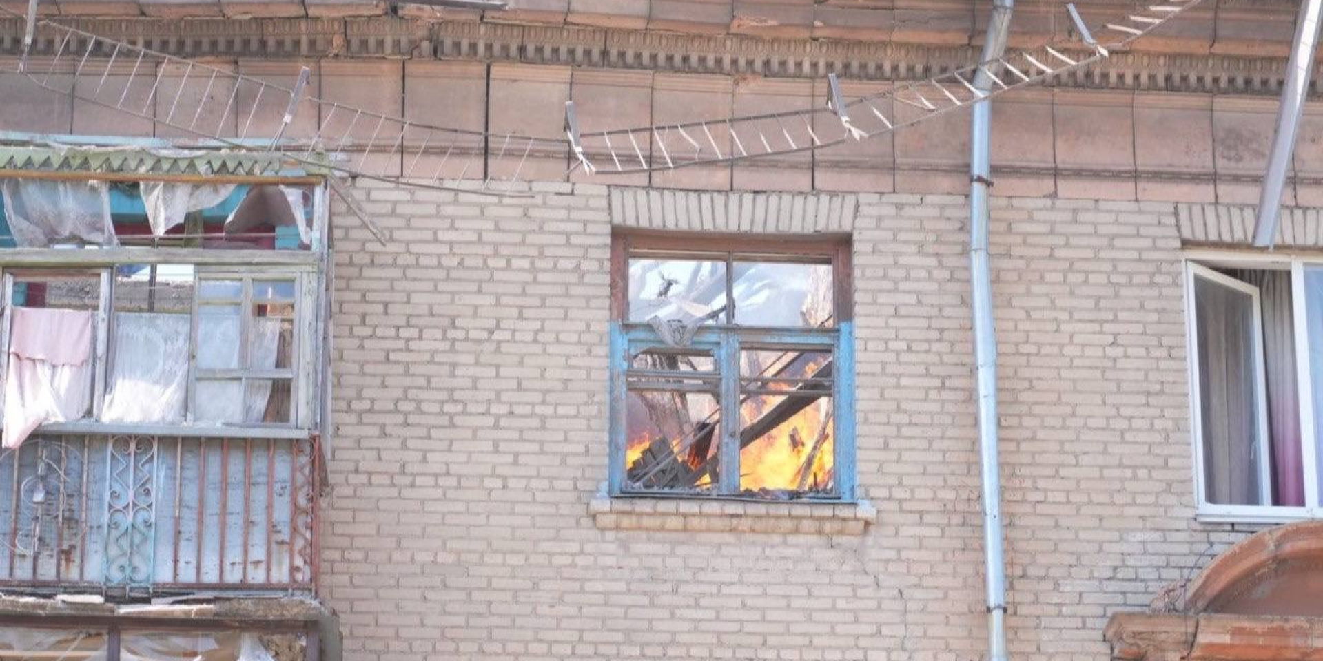 Россия атаковала Запорожье беспилотниками, количество пострадавших растет, среди них — ребенок