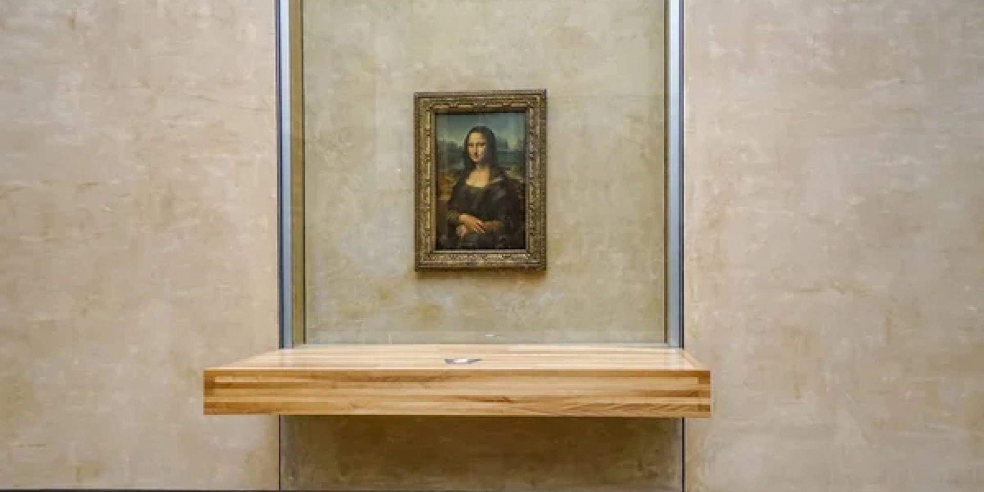 Диагноз от Да Винчи. На руках Мона Лизы разглядели болезнь, которую ученые учатся лечить только сейчас