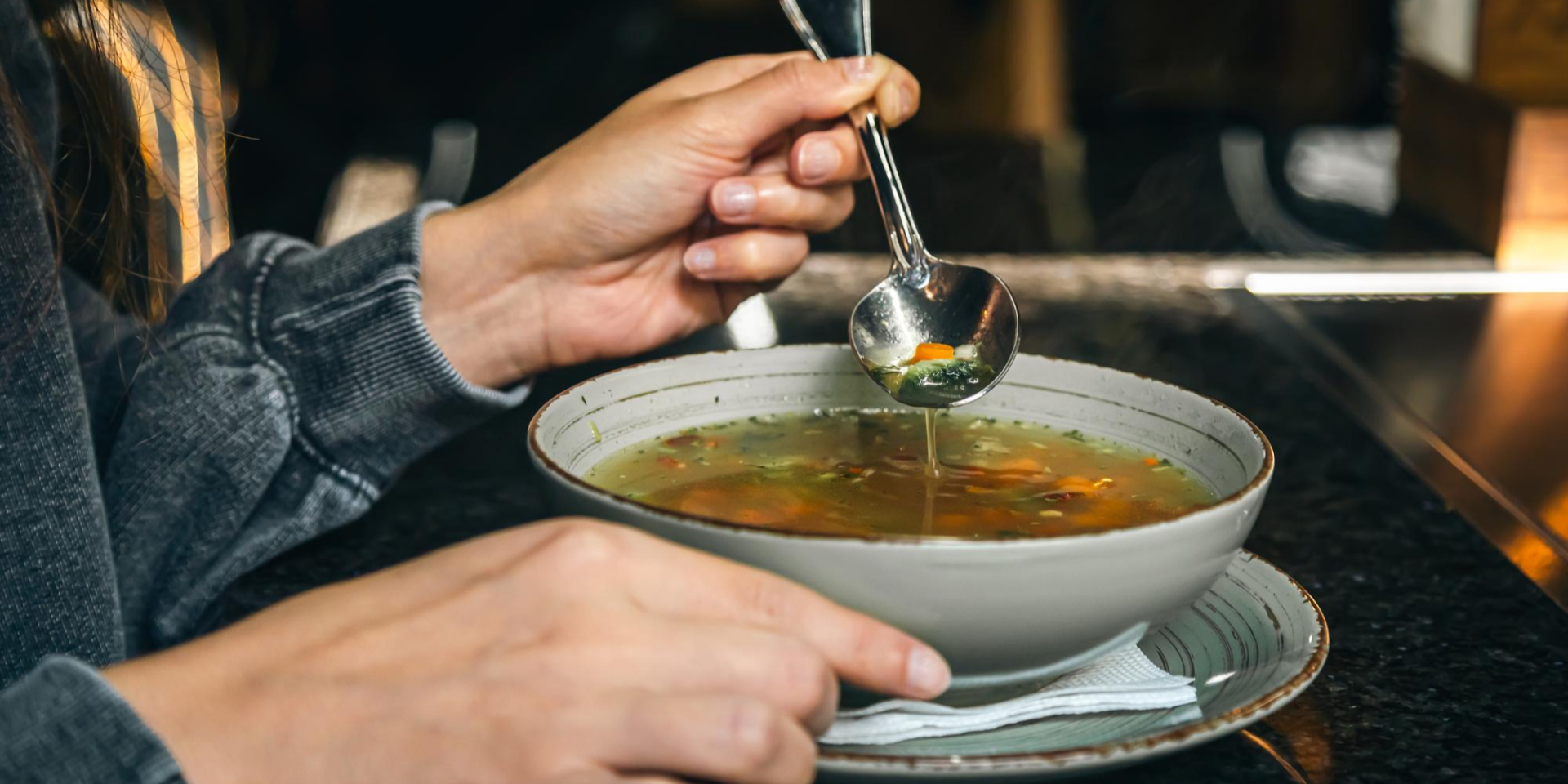 Что будет происходить с вашим организмом, если вы будете пить костный бульон ежедневно