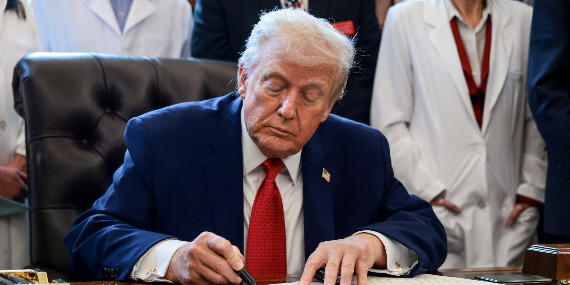 Трамп заявил, что Иран «согласился на все», но Тегеран отрицает передачу обогащенного урана