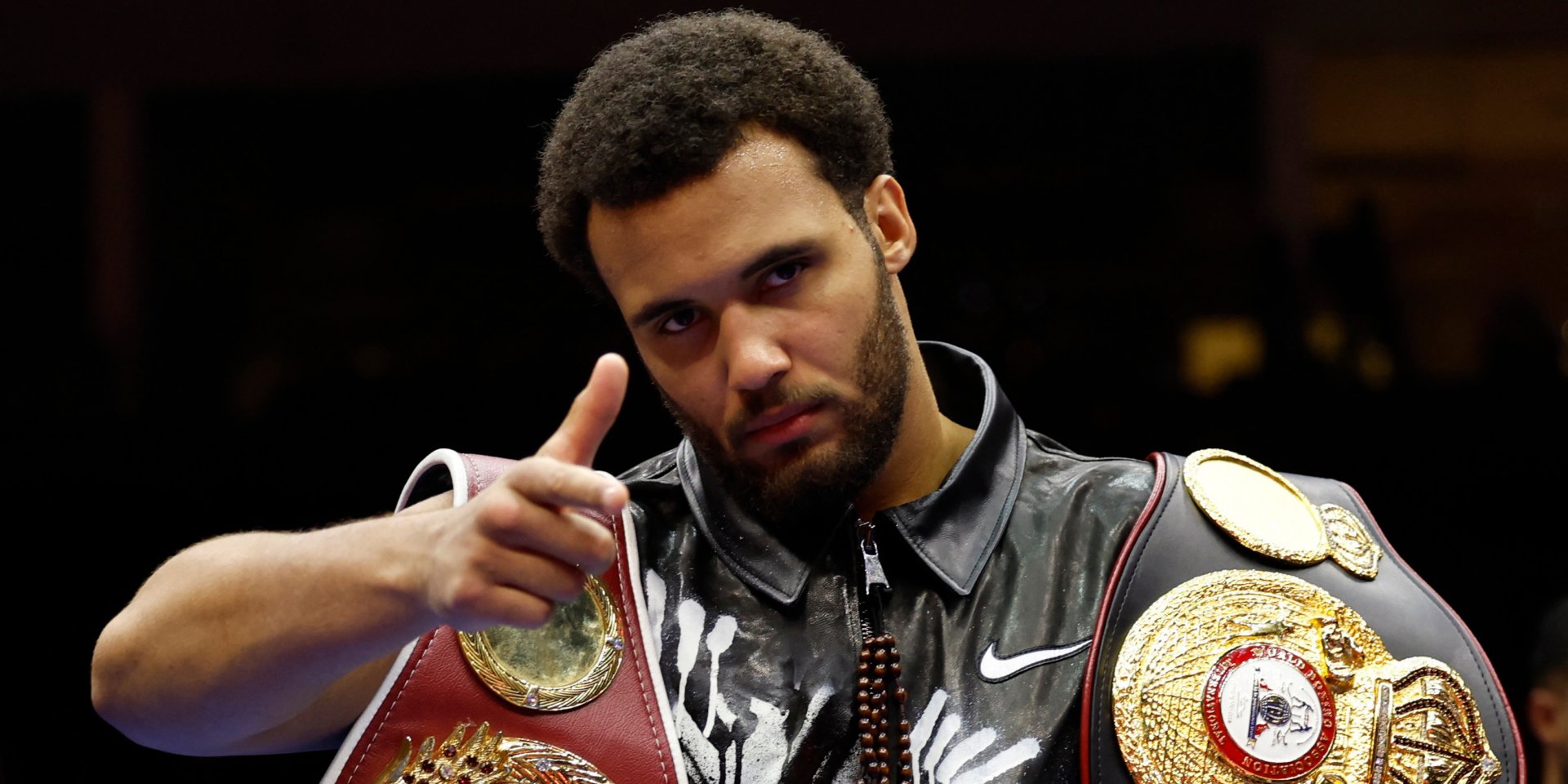 «Нокаутирует большинство супертяжей». Легендарный Рой Джонс назвал единственного боксера, которого не победит Итаума