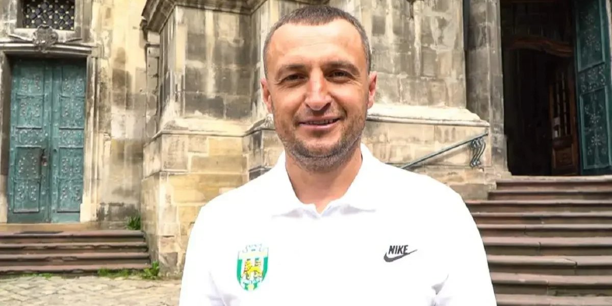 «Перед каждым матчем». Кополовец стал игроком любительского клуба — видео оригинального представления