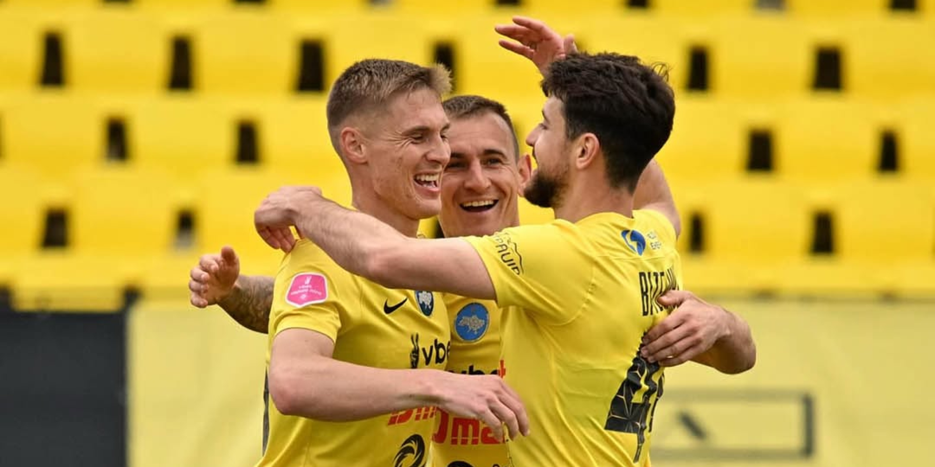 Возвращение спустя 32 года. Буковина досрочно вышла в украинскую Премьер-лигу — видео