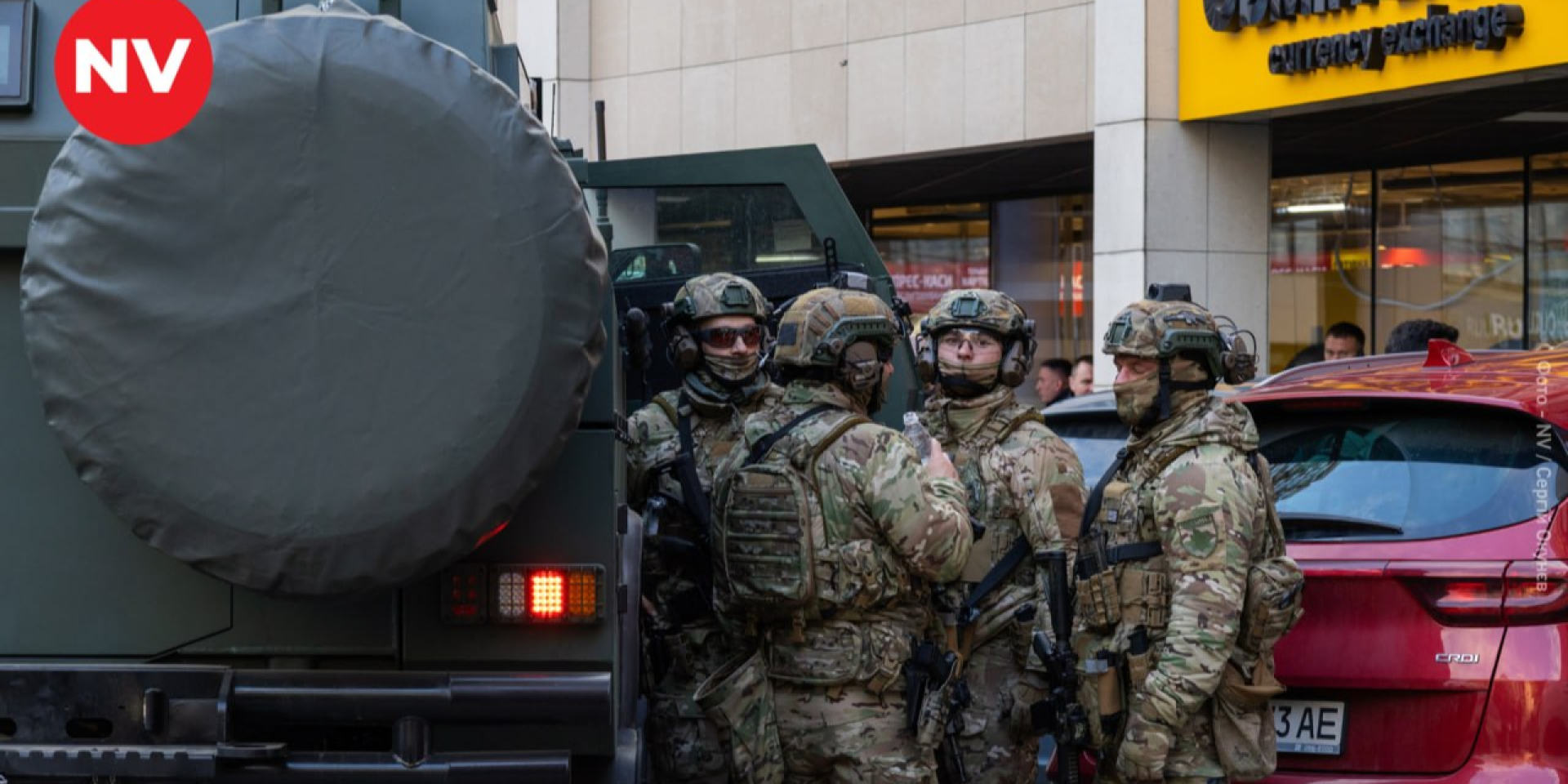 «Времени для спасения было мало». Как бойцы КОРДа ликвидировали стрелка, который открыл огонь по людям в Киеве — фоторепортаж