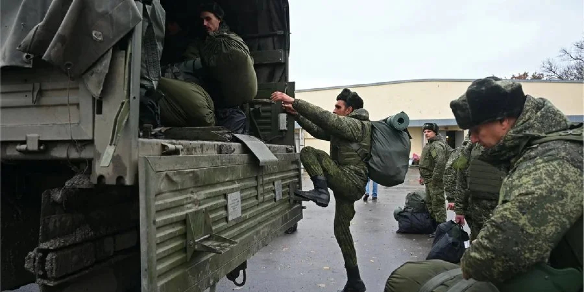 Russian invaders are going to war against Ukraine (Photo: REUTERS/Sergey Pivovarov)