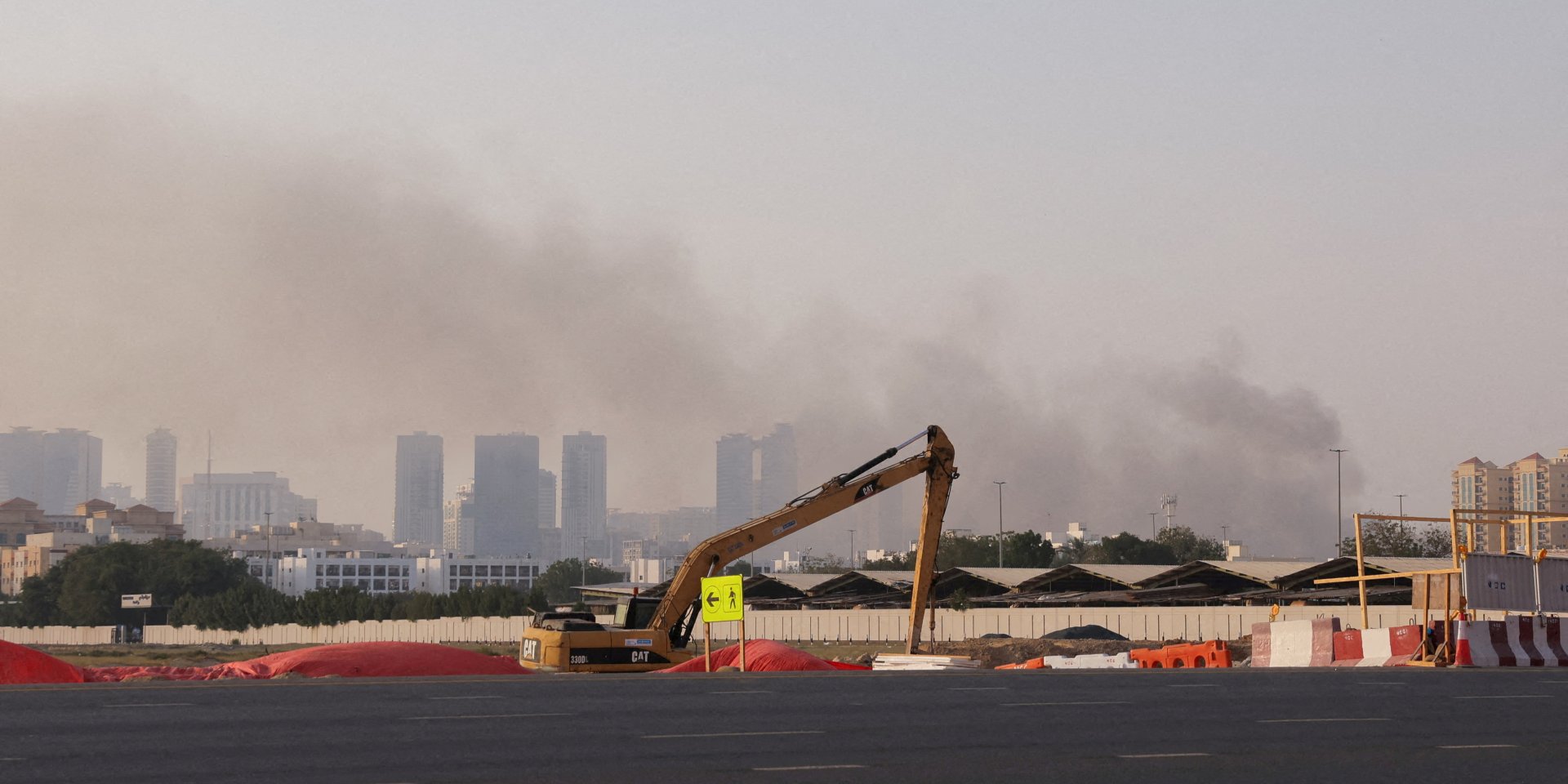 В ОАЭ заявили, что более 90% целей, которые Иран поразил в стране, были гражданскими объектами