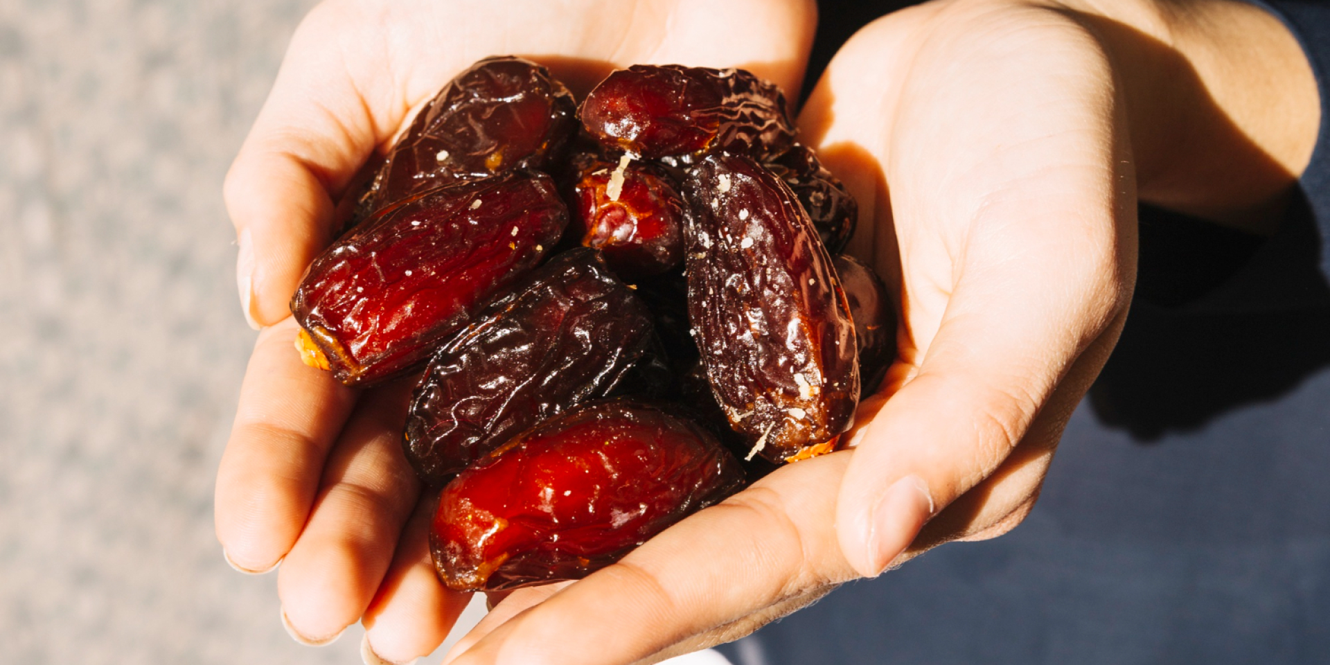 И соленый и сладкий. Этот снек стал в очередной раз любимым в Сети — собирает миллионные просмотры